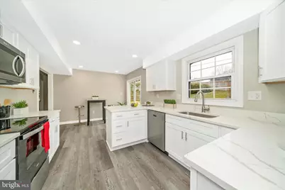 12209 Rolling Hill Lane, Bowie, MD 20715 - Photo 9