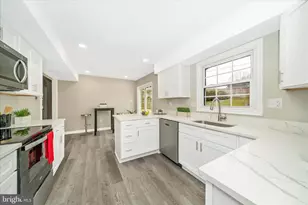 12209 Rolling Hill Ln, Bowie, MD 20715 - Photo 9