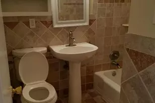 3928 Stone Gate Dr, Suitland, MD 20746 - Photo 5