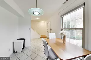 5946 Westchester Park Dr, College Park, MD 20740 - Photo 5