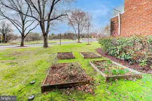 5946 Westchester Park Dr, College Park, MD 20740 - Photo 21