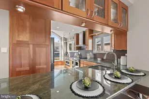 14215 Summit Ln, Laurel, MD 20708 - Photo 7