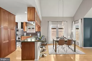 14215 Summit Ln, Laurel, MD 20708 - Photo 5