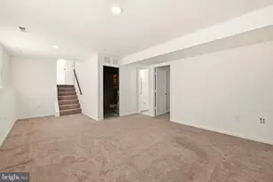 5301 Broadwater St, Temple Hills, MD 20748 - Photo 17