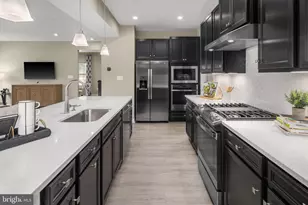 9073 Ballotade St, Upper Marlboro, MD 20772 - Photo 5