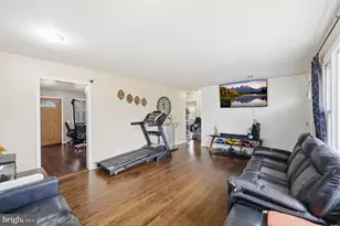 7421 Hendricks Dr, Hyattsville, MD 20784 - Photo 13