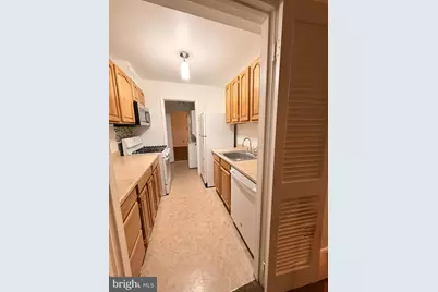 8613 Seasons Way #67B, Lanham, MD 20706 - Photo 5