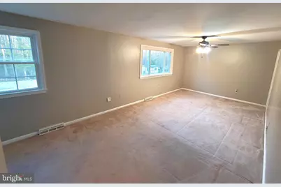 7008 Berkshire Drive, Temple Hills, MD 20748 - Photo 17