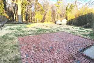 7008 Berkshire Dr, Temple Hills, MD 20748 - Photo 37