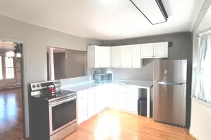 7008 Berkshire Dr, Temple Hills, MD 20748 - Photo 9