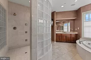 12813 Vicar Woods Ln, Bowie, MD 20720 - Photo 43