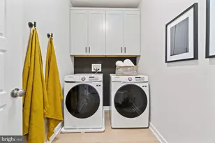 129 Smt Pt Blvd, Bowie, MD 20716 - Photo 17