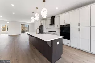 113 Smt Pt Blvd, Bowie, MD 20716 - Photo 5