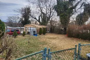 5023 Addison Rd, Capitol Heights, MD 20743 - Photo 5