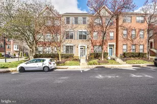 5202 Maries Retreat Dr, Bowie, MD 20720 - Photo 9