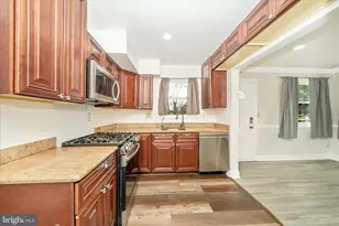 8300 Larchwood St, Hyattsville, MD 20784 - Photo 13