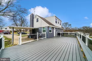 8300 Larchwood St, Hyattsville, MD 20784 - Photo 43