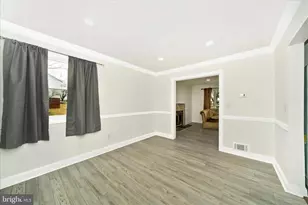 8300 Larchwood St, Hyattsville, MD 20784 - Photo 11