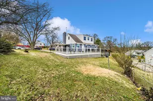 8300 Larchwood St, Hyattsville, MD 20784 - Photo 47