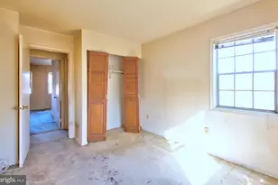 7856 Lakecrest Dr, Greenbelt, MD 20770 - Photo 13