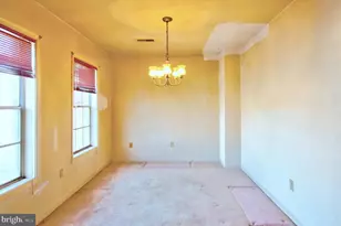 7856 Lakecrest Dr, Greenbelt, MD 20770 - Photo 7