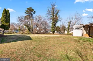 6014 Griffith Dr, Suitland, MD 20746 - Photo 23