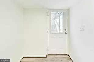 11431 Rosedale Ln, Beltsville, MD 20705 - Photo 31