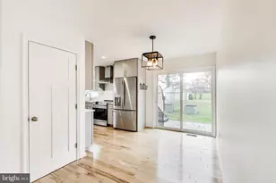 11431 Rosedale Ln, Beltsville, MD 20705 - Photo 9