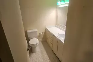 7724 Hanover Pkwy, Greenbelt, MD 20770 - Photo 5