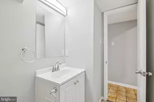 8202 Canning Terrace, Greenbelt, MD 20770 - Photo 17