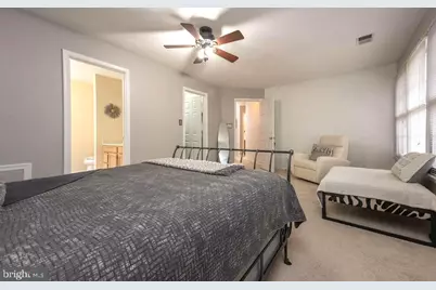 16000 Pennsbury Drive, Bowie, MD 20716 - Photo 19