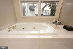 16000 Pennsbury Dr, Bowie, MD 20716 - Photo 21