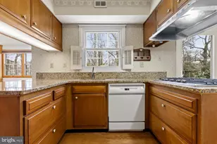 8714 Granite Ln, Laurel, MD 20708 - Photo 13