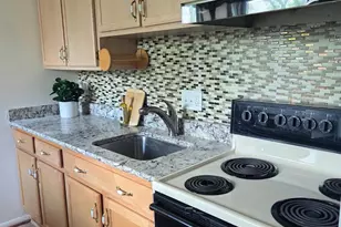 5123 Navahoe St, College Park, MD 20740 - Photo 3
