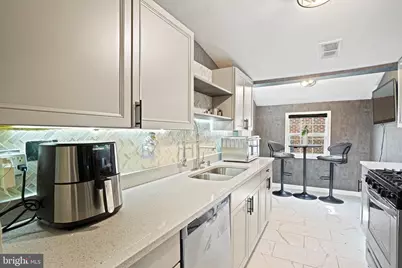 6106 Central Avenue, Capitol Heights, MD 20743 - Photo 7