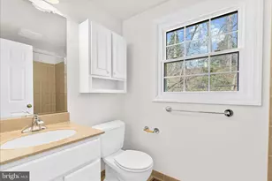 15808 Plainview Ln, Bowie, MD 20716 - Photo 23