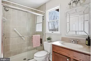 18311 Queen Anne Bridge Rd, Bowie, MD 20716 - Photo 25