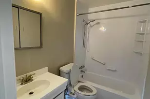 7407 Sweetbriar Dr, College Park, MD 20740 - Photo 11