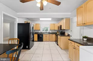 2217 Harwood Ln, Bowie, MD 20716 - Photo 11