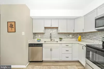 7411 Shady Glen Terrace, Capitol Heights, MD 20743 - Photo 7