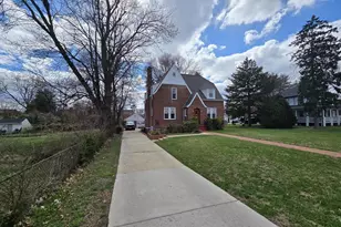 3609 Hamilton St, Hyattsville, MD 20782 - Photo 3