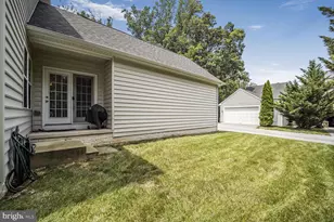 7208 Cherry Ln, Laurel, MD 20707 - Photo 33