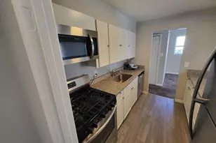 554 Wilson Bridge Dr, Oxon Hill, MD 20745 - Photo 7