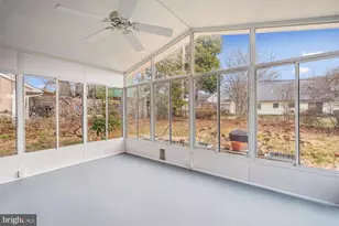 12414 Starlight Ln, Bowie, MD 20715 - Photo 17