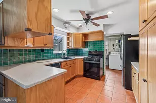 12414 Starlight Ln, Bowie, MD 20715 - Photo 19