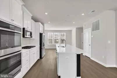 5610 Hyattsville Drive, Hyattsville, MD 20782 - Photo 11