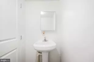 6212 Carters Ln, Riverdale, MD 20737 - Photo 15