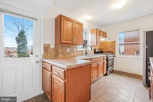 6212 Carters Ln, Riverdale, MD 20737 - Photo 13