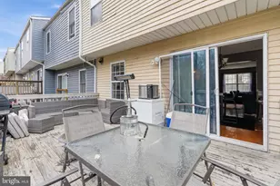 5815 Falkland Pl, Capitol Heights, MD 20743 - Photo 11