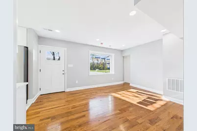 5010 Pierce Avenue, College Park, MD 20740 - Photo 13